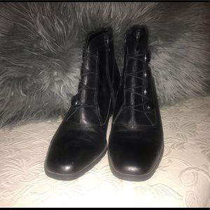 Sale!Sale!🛍 Black ankle bootie